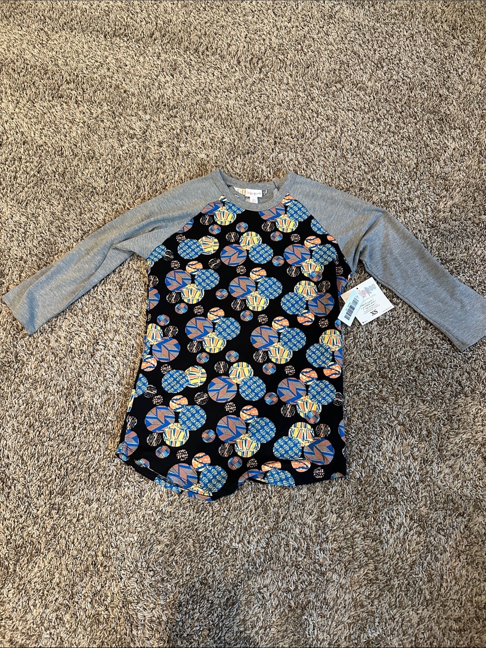 LuLaRoe Kids Raglan Tee in Black with Gray Sleeves and Colorful Circles